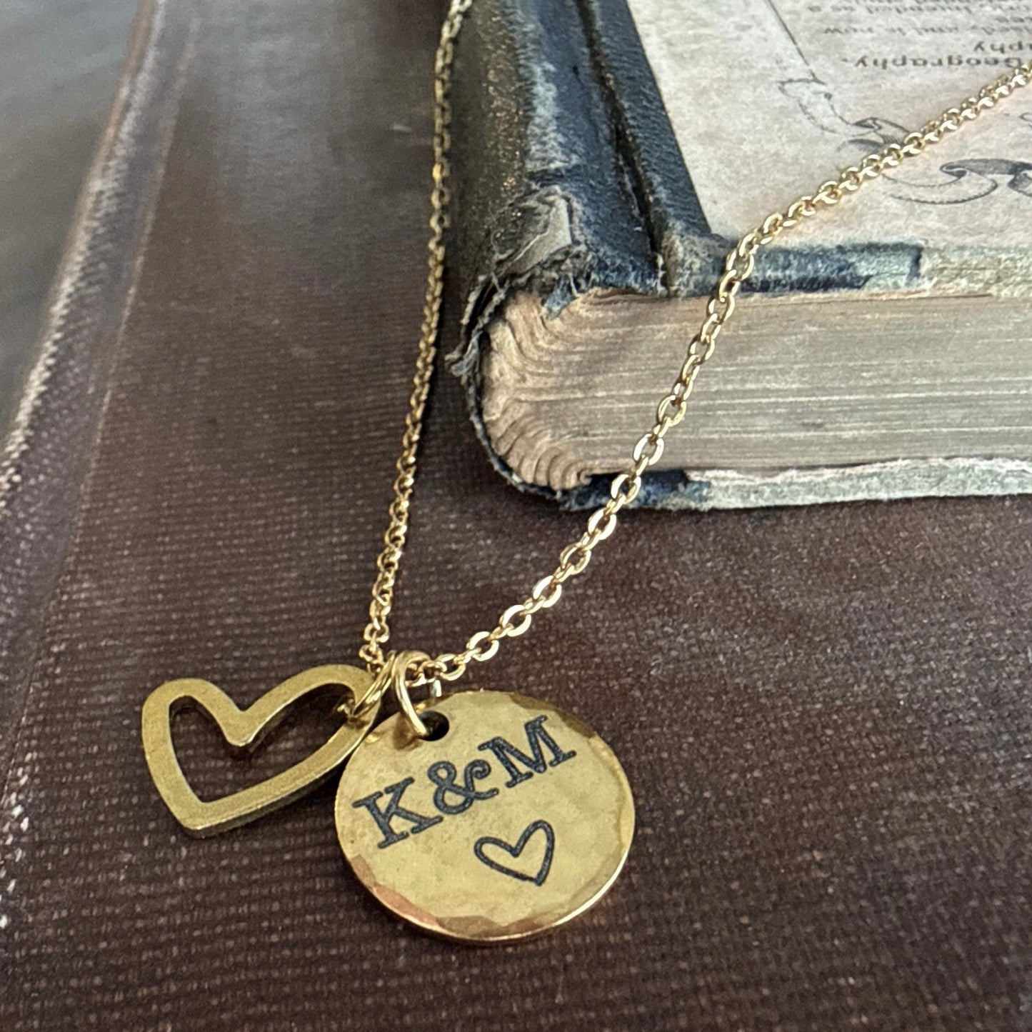 Personalized Anniversary Necklace for Wife – Open Heart and Couple Initials