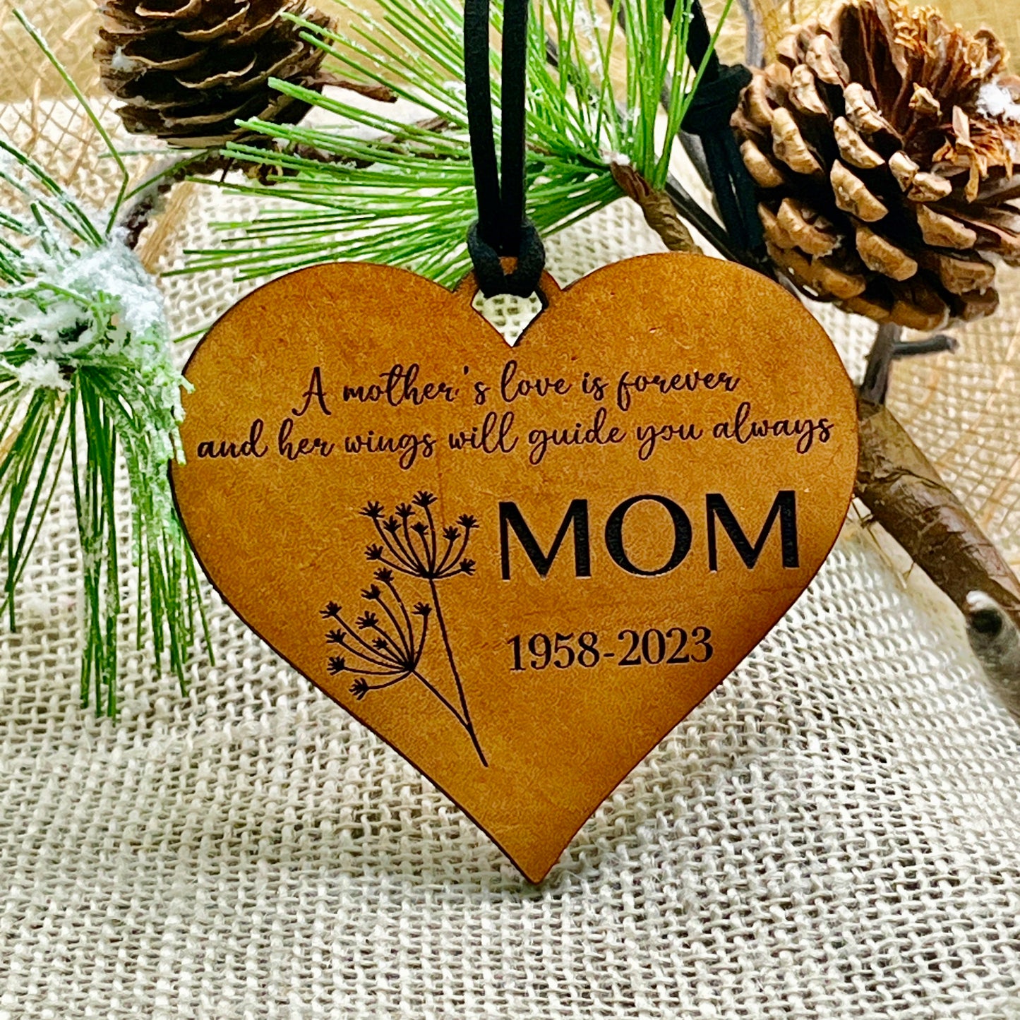 Personalized Leather Heart Memorial Ornament for Mom – In Loving Memory with Custom Dates