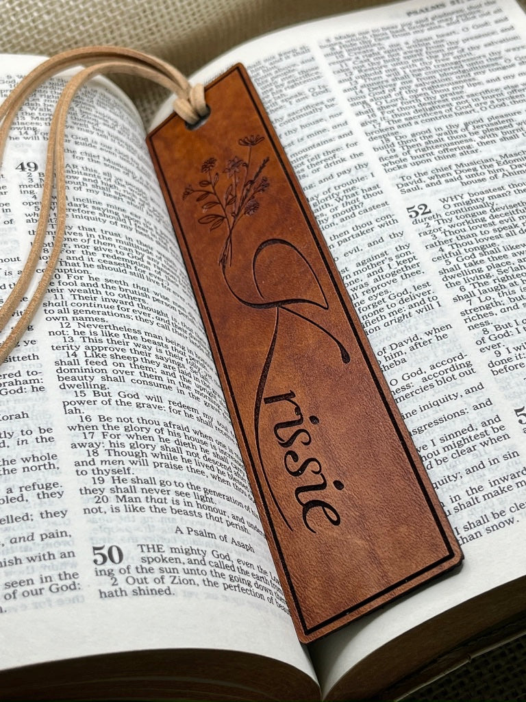 Leather Name Bookmark – Hand-Drawn Wildflowers Personalized Gift