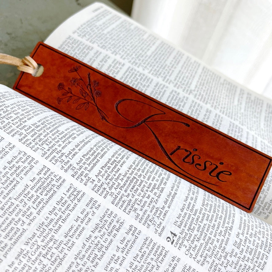 Leather Name Bookmark – Hand-Drawn Wildflowers Personalized Gift