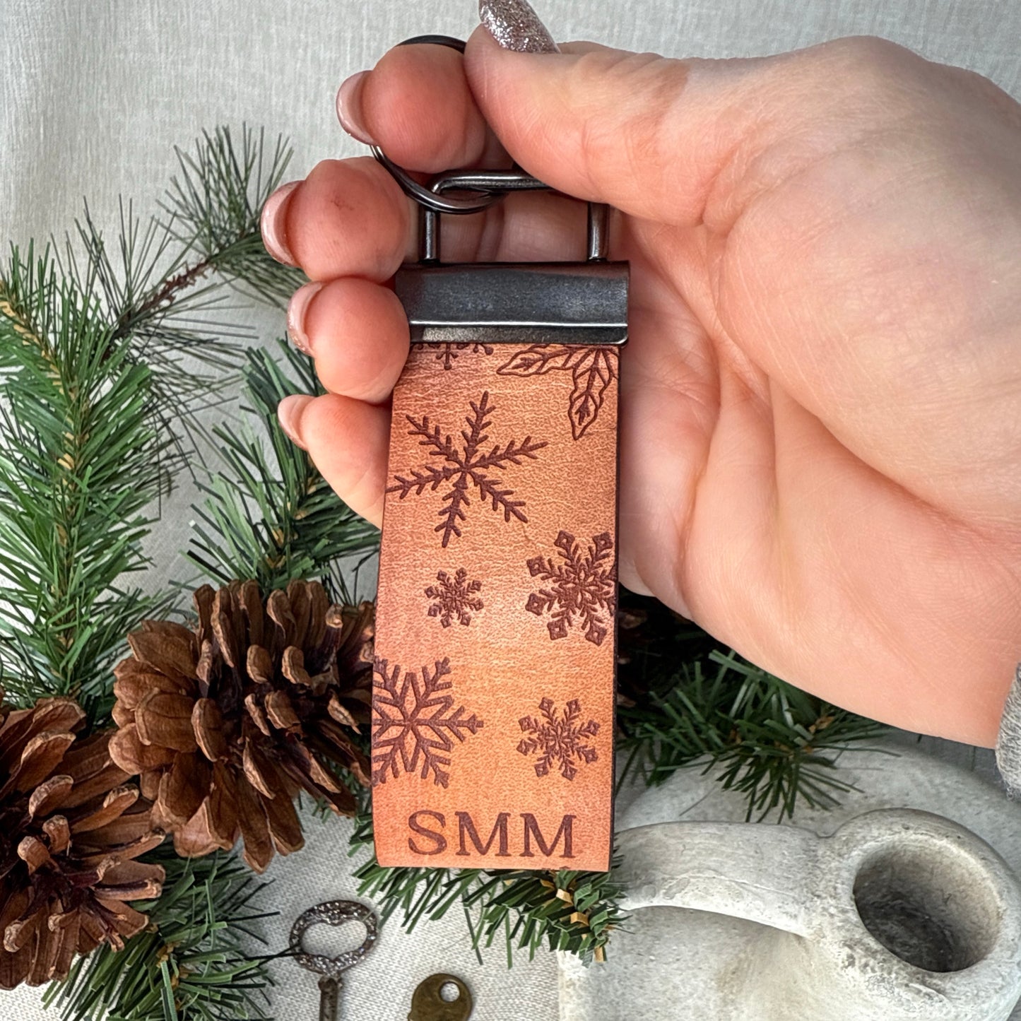 Personalized Leather Snowflake Keyfob with Initials – Custom Genuine Leather Keychain