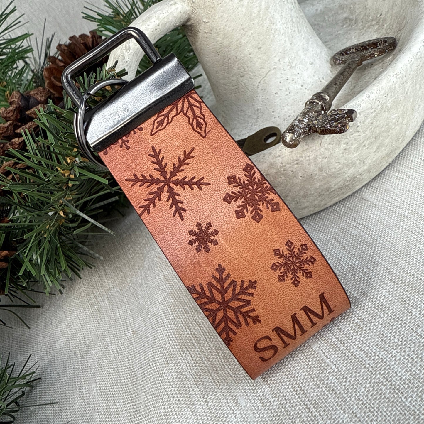 Personalized Leather Snowflake Keyfob with Initials – Custom Genuine Leather Keychain