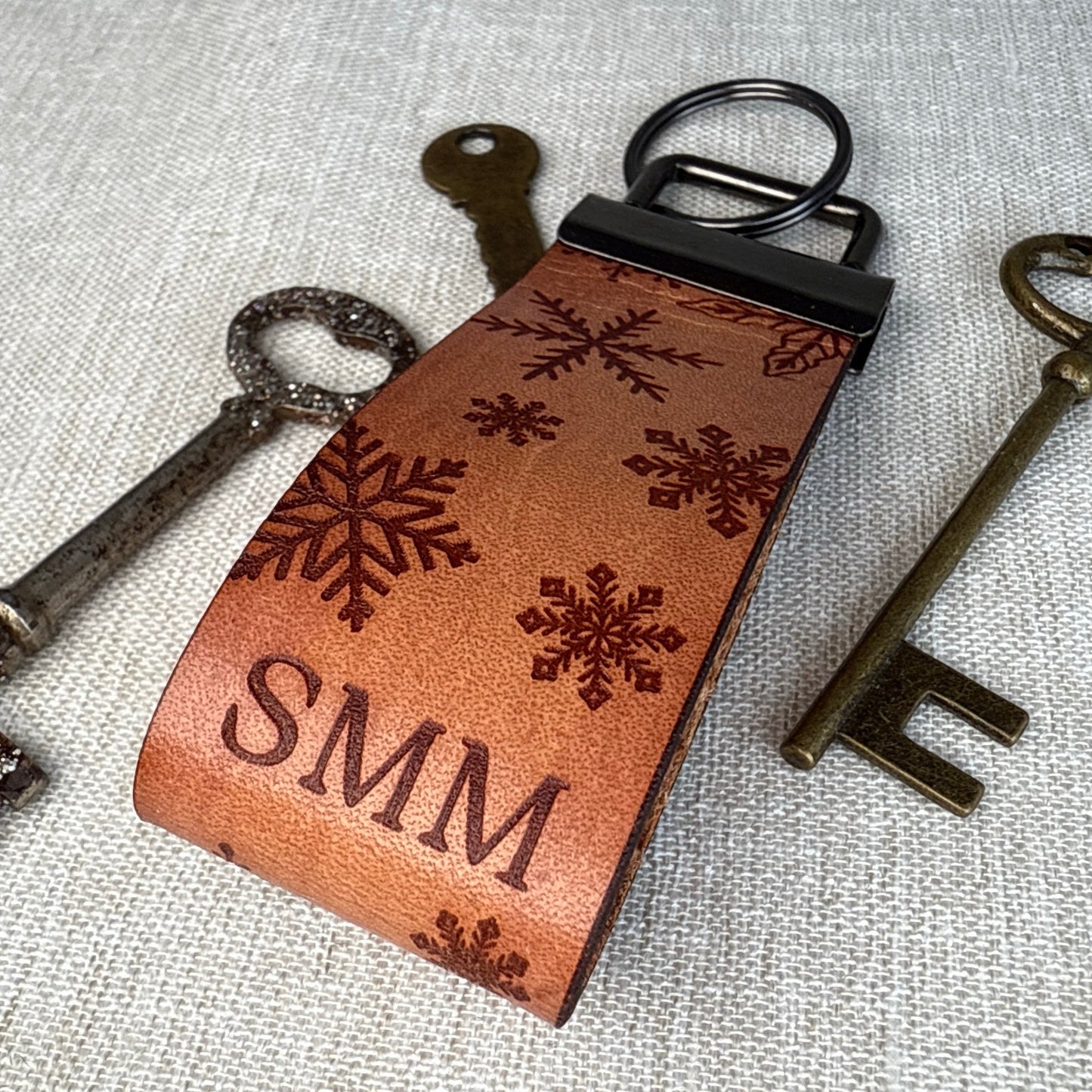 Personalized Leather Snowflake Keyfob with Initials – Custom Genuine Leather Keychain