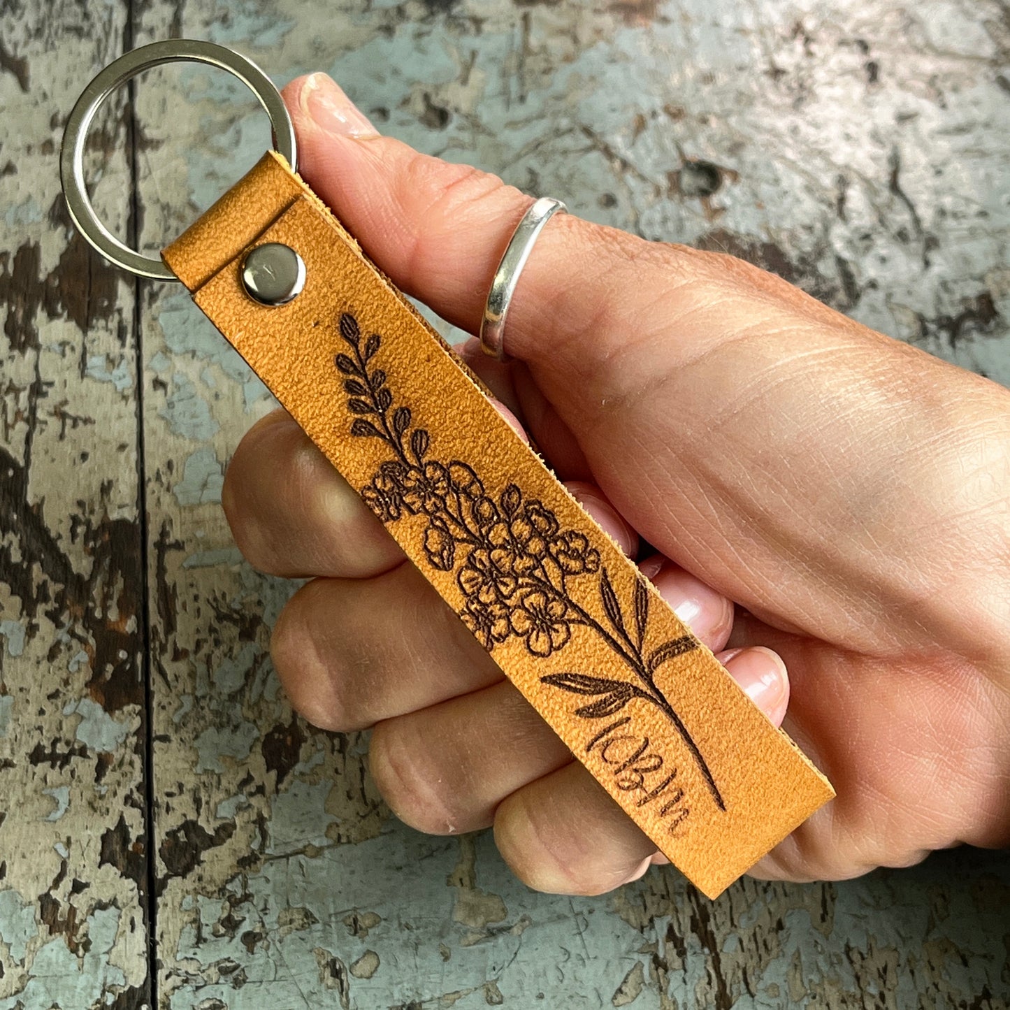 Flower Keychain, Leather Initial Keychain, Personalized Leather Key Fob for Her